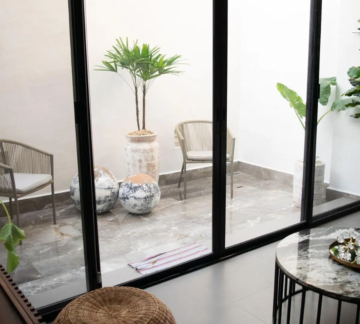 Modern And Comfortable Townhouse Merida